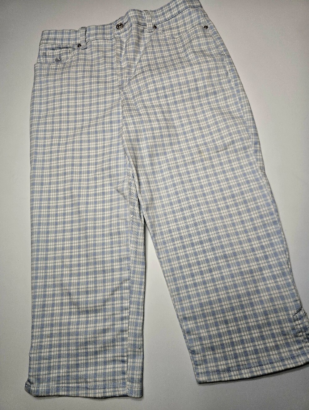 Gloria Vanderbuilt Light Blue & White Plaid Capris